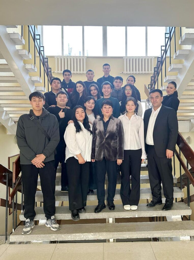 Kunaev University Associate Professor Delivers Guest Lecture on Customs Affairs at Jusup Balasagyn Kyrgyz National University