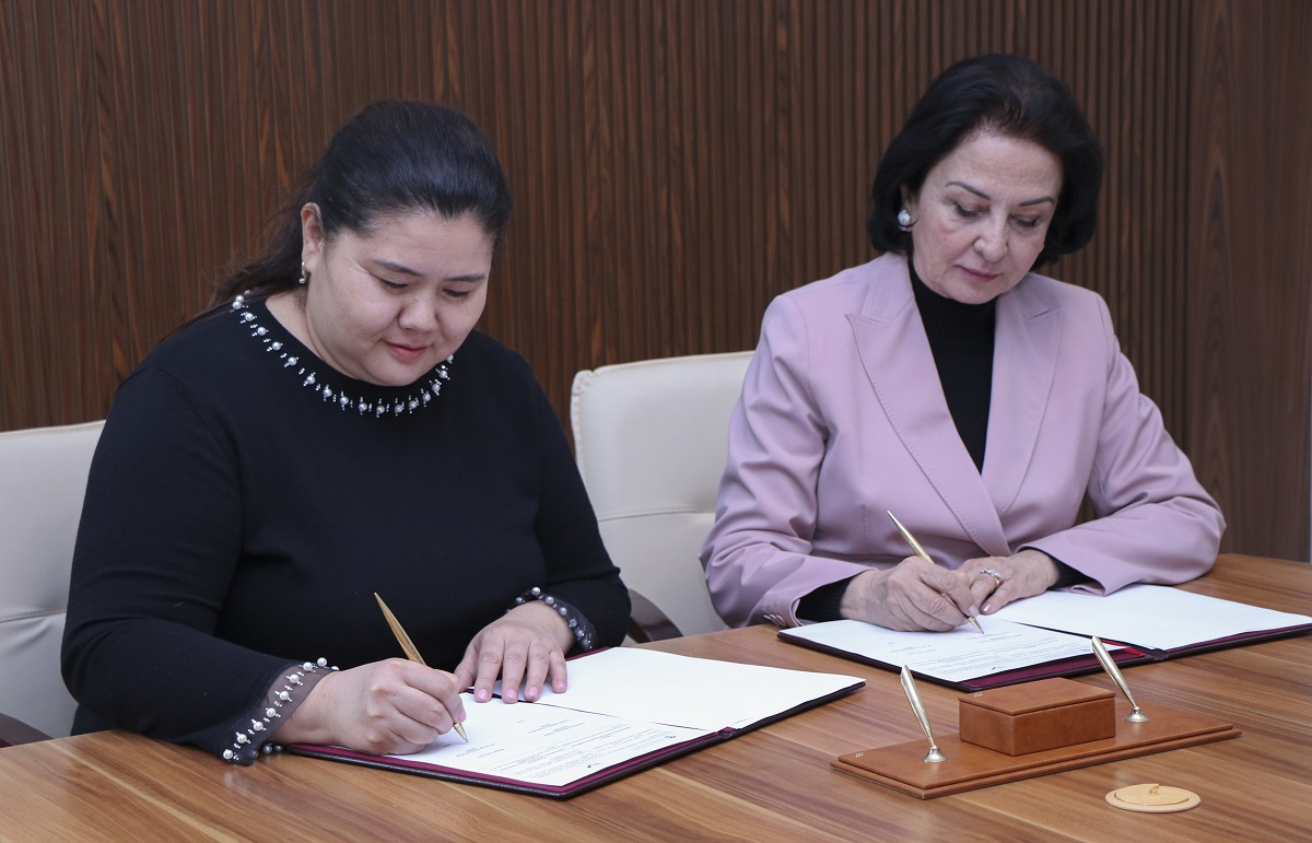 A memorandum of cooperation was signed between AzMIU and Kunaev University